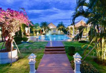 Chang Noi Hua Hin Pranburi fully accessible barrierefrei resort has Balcony rooms