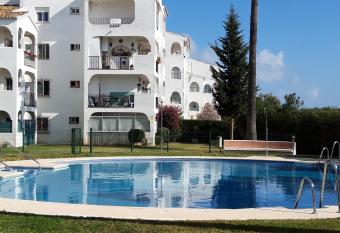 Studio in Calypso,Calahonda 200 metres from the beach has Balcony rooms