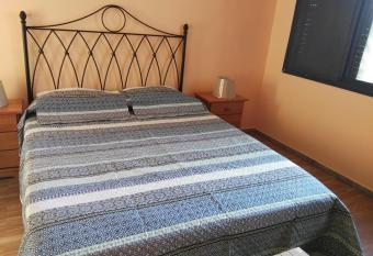 Donde Brilla el Sol allows 18 year olds to book a room