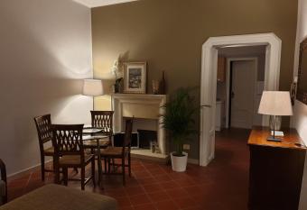 Casa Mia Appartamento allows 18 year olds to book a room