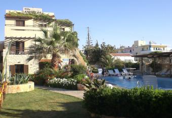 Villa Andreas has Balcony rooms