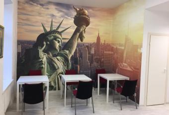 Hostel Liberty has Balcony rooms