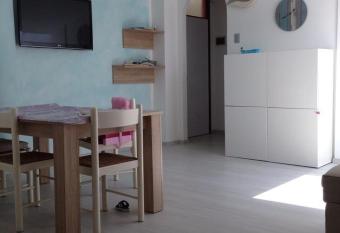 Condominio International allows 18 year olds to book a room