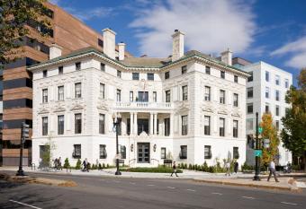 Placemakr Dupont Circle has Balcony rooms