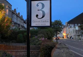 OYO No 3 allows 18 year olds to book a room