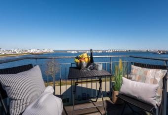 Marinablick has Balcony rooms