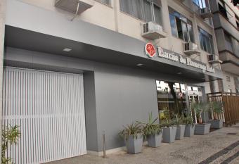 Hotel Bar  o do Flamengo (Adult Only) allows 18 year olds to book a room