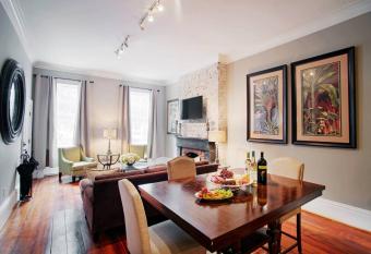 201 York #2    Newly Renovated Parkside Apt! has Balcony rooms