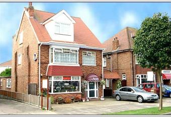 Savona Hotel allows 18 year olds to book a room