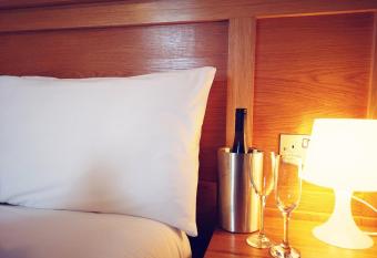 Bank House Guesthouse allows 18 year olds to book a room