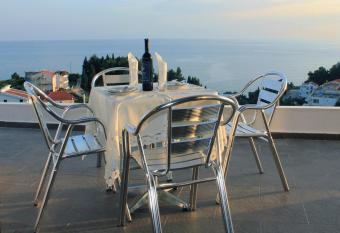 Days Inn Apartments has Balcony rooms