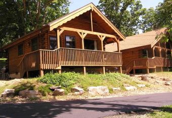 Mill Creek Resort on Table Rock Lake has Balcony rooms