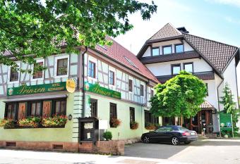 Hotel Prinzen has Balcony rooms