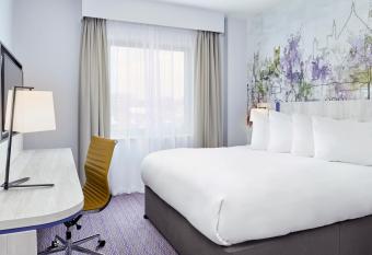 Leonardo Hotel Exeter - Formerly Jurys Inn allows 18 year olds to book a room