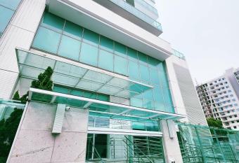 Atlantis Residence allows 18 year olds to book a room