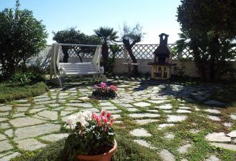 il giardino sul mare B&B has Balcony rooms