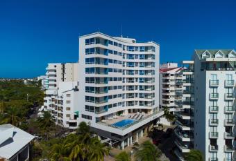 Samawi Hotel allows 18 year olds to book a room