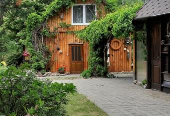 Atmatas has Balcony rooms