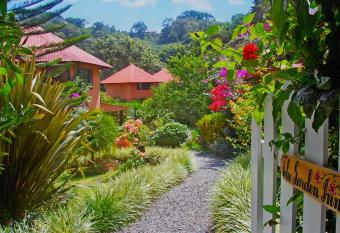 Boquete Garden Inn allows 18 year olds to book a room