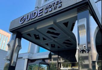 Guide Hotel Kaohsiung Liuhe allows 18 year olds to book a room