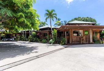 The Kulani Maui allows 18 year olds to book a room