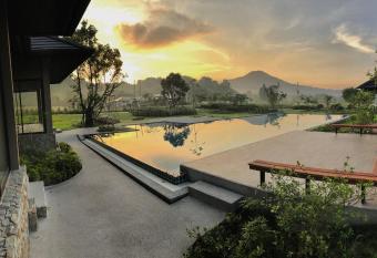 At Green Gallery has Balcony rooms