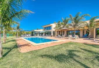 Villa Ca Na Marga has Balcony rooms