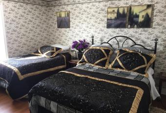 Cobblestone Bed and Breakfast allows 18 year olds to book a room