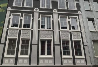 Deluxe Wohnungen Dortmund Mitte allows 18 year olds to book a room