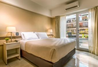 Up Recoleta Hotel allows 18 year olds to book a room