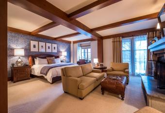 Hotel Quintessence allows 18 year olds to book a room