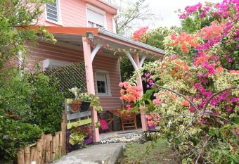Maison Corosole vue Mer has Balcony rooms