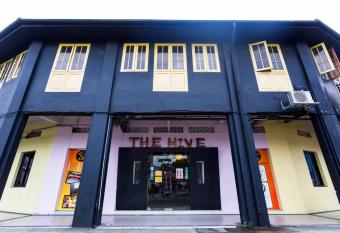 The Hive Singapore Hostel has Balcony rooms