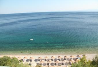 Hotel Cokkinis has Balcony rooms