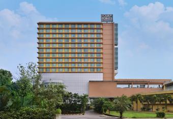 Four Points by Sheraton Navi Mumbai, Vashi allows 18 year olds to book a room