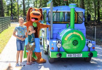 RCN Vakantiepark de Roggeberg allows 18 year olds to book a room