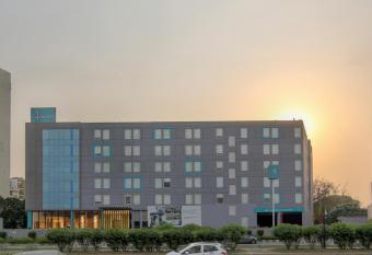 Sunday Hotel Chandigarh Zirakpur allows 18 year olds to book a room