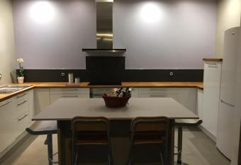 L Autruche Verte has Balcony rooms