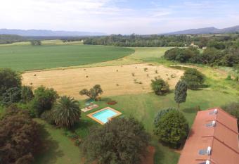 Magalies Tranquil Haven allows 18 year olds to book a room