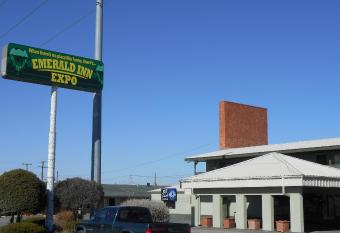 Econo Lodge Inn and Suites Abilene has Smoking rooms