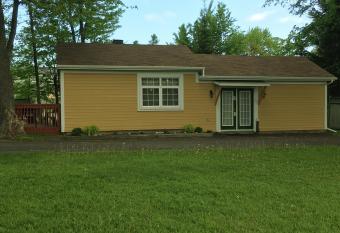 North Bay Inn allows 18 year olds to book a room