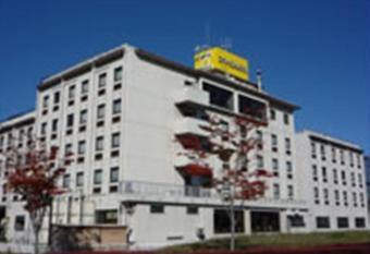 Smile Hotel Koriyama allows 18 year olds to book a room