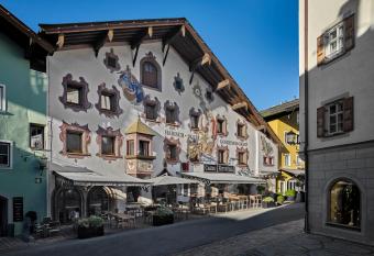 Hotel Goldener Greif has Balcony rooms