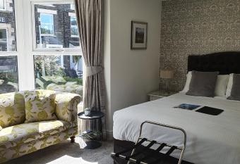 Bowness Guest House allows 18 year olds to book a room