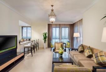 Bahi Ajman Palace Hotel allows 18 year olds to book a room