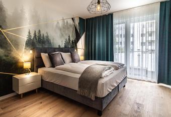 Sleep Inn D  sseldorf Suites allows 18 year olds to book a room