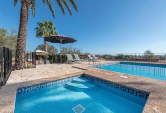 Na Burguera has Balcony rooms