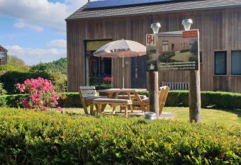 Chalet Bonne Humeur has Balcony rooms