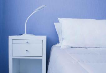 Gaurez allows 18 year olds to book a room