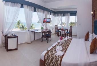 Mount Breeze Hotel has Balcony rooms